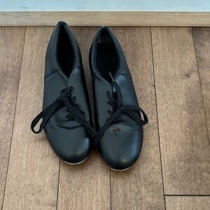 Black Lace-Up Tap Shoes